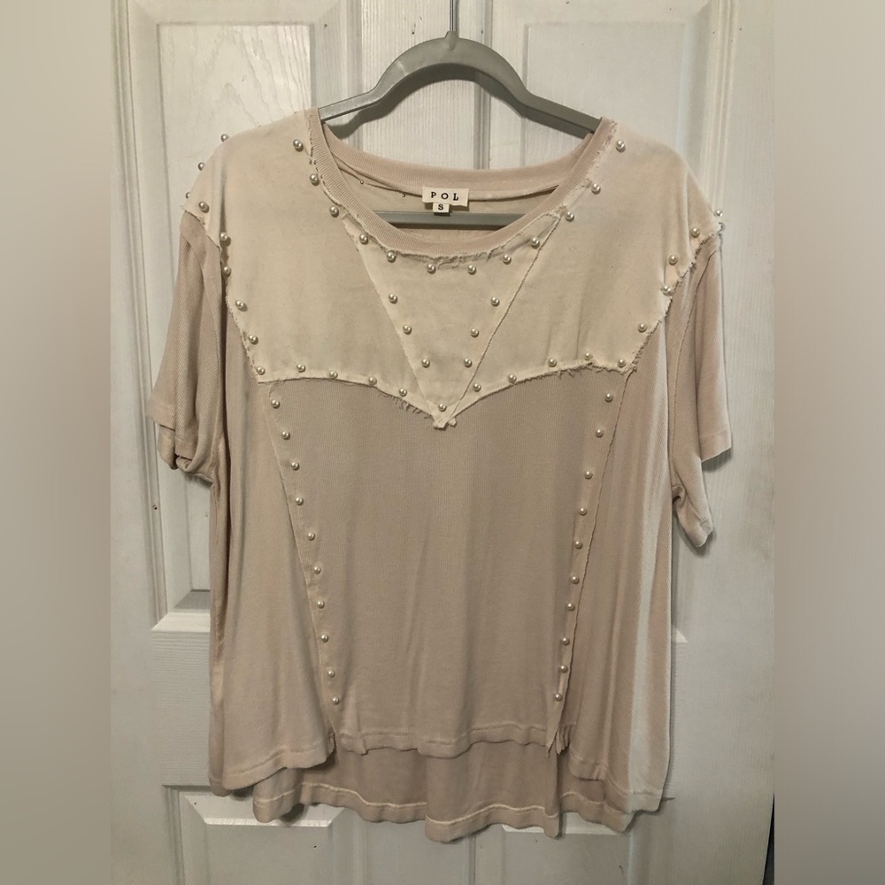 NWOT POL Women's Cream Top with Pearl Accents